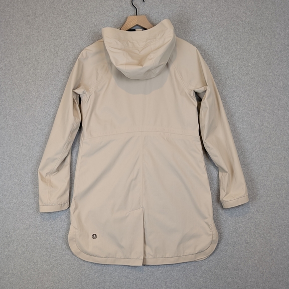 Lululemon Definitely Raining Jacket Women's 8 Cashew Beige Stretch Glyde W4H12S - Picture 3 of 15
